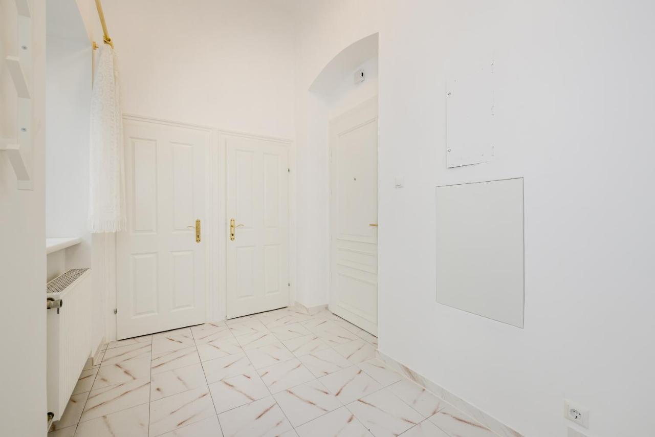 Cozy And Brand New 1 Bedroom In Appartamento Vienna